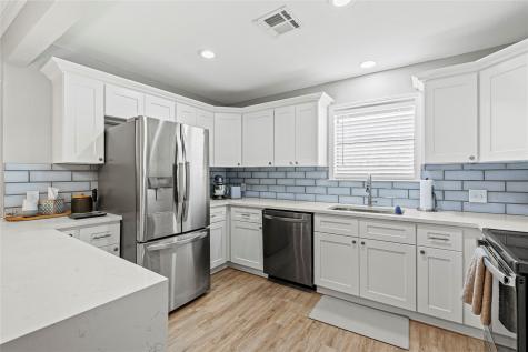 2503 46th Street Galveston TX 77551