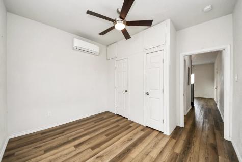9325 Grady Street Houston TX 77016