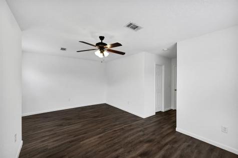 4614 Phlox Street Houston TX 77051