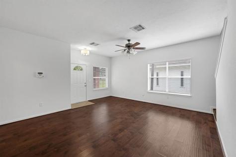 4614 Phlox Street Houston TX 77051