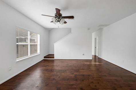4614 Phlox Street Houston TX 77051