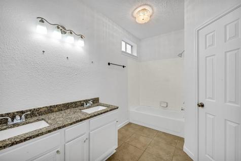 4614 Phlox Street Houston TX 77051