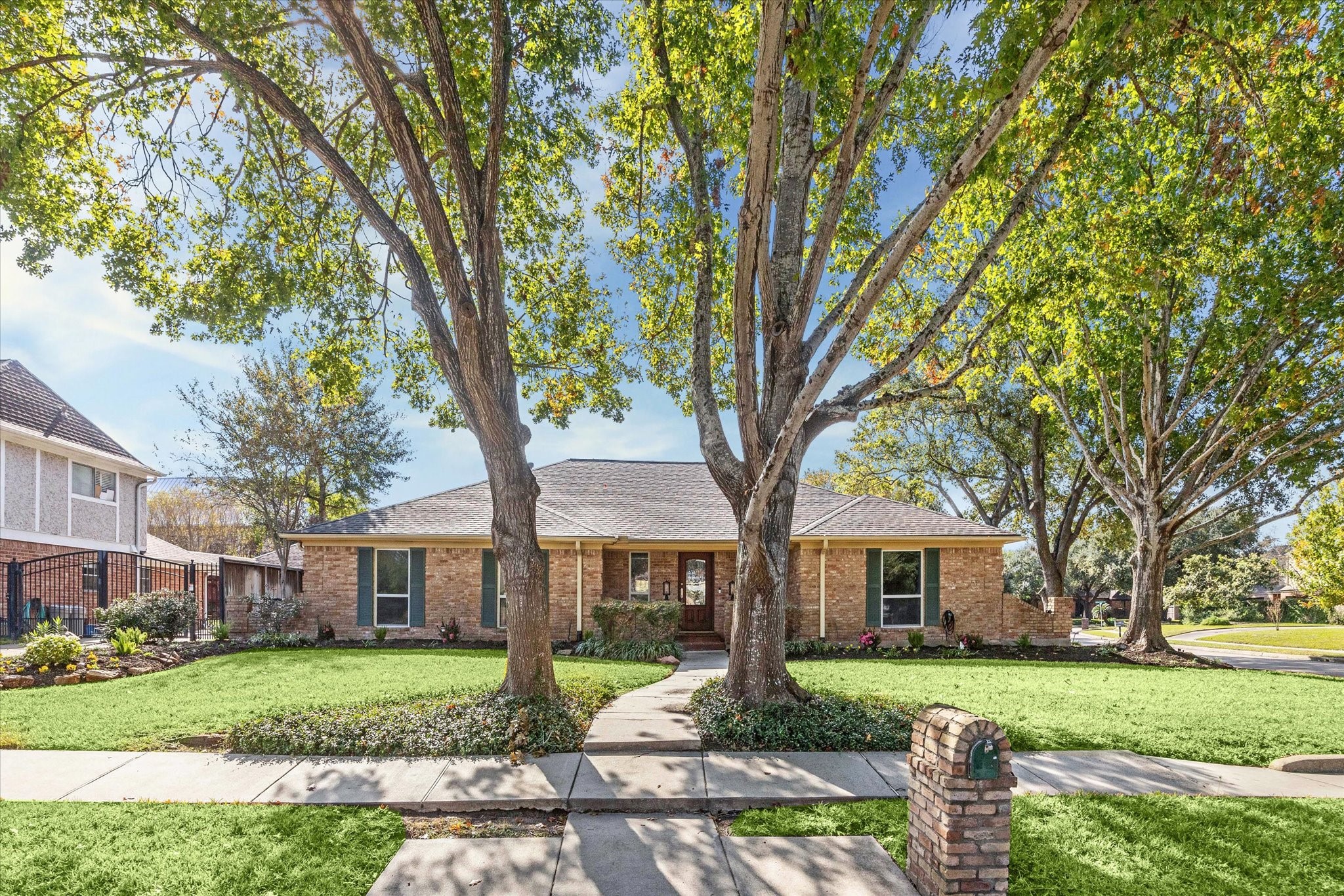 11811 Highgrove Drive Houston TX 77077