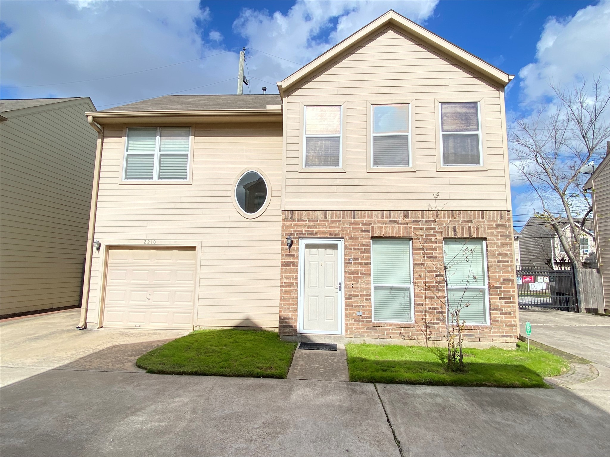 2210 Naomi Street Houston TX 77054