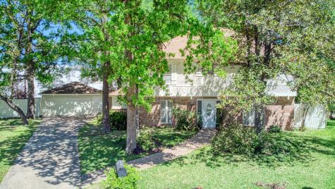 12718 Big Stone Drive Houston TX 77066