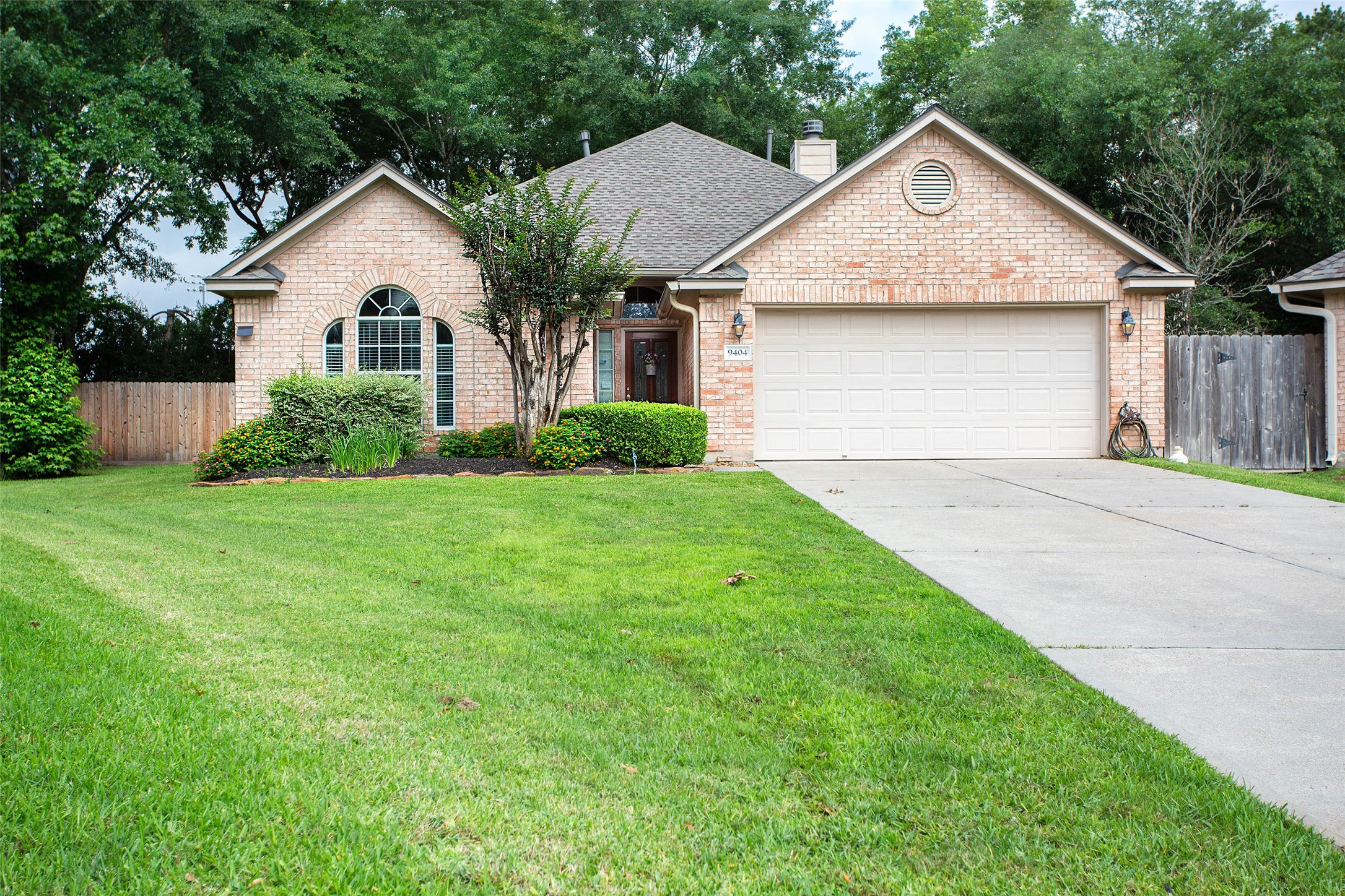 9404 Parkside Circle Willis TX 77318