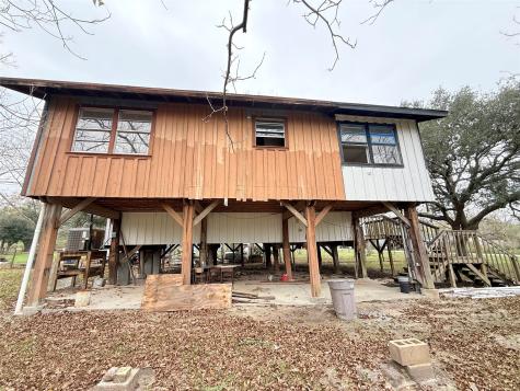 2806 Pearl Street Liverpool TX 77577