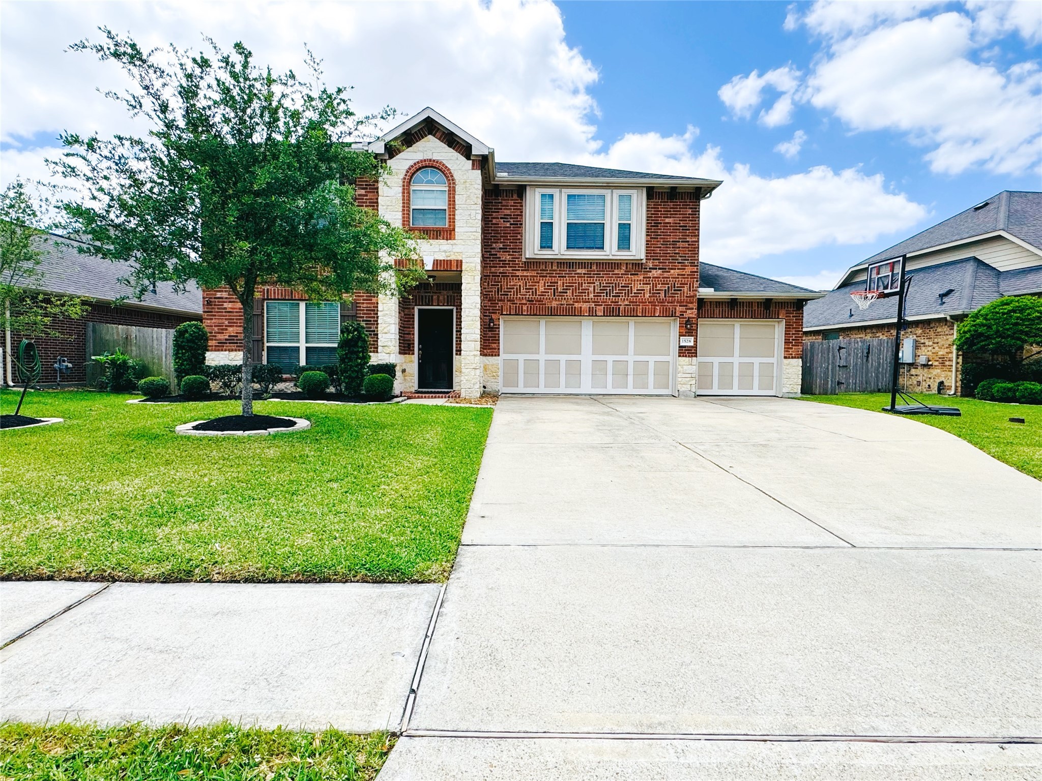1528 Nacogdoches Valley Drive League City TX 77573