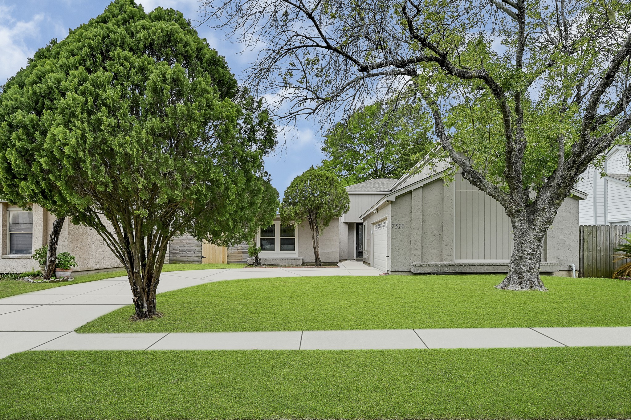 7510 Alcomita Drive Houston TX 77083