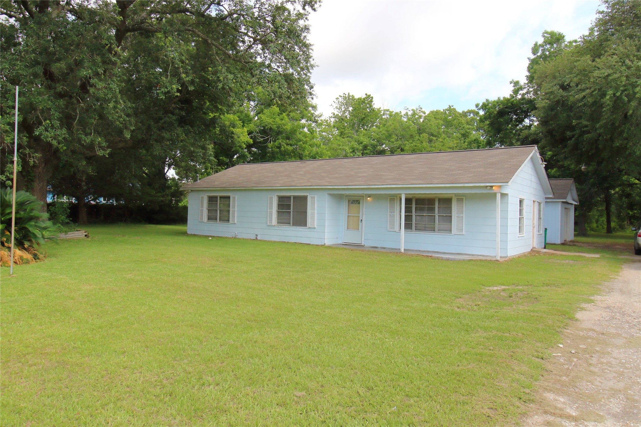 916 Cedar Bayou Road Baytown TX 77520