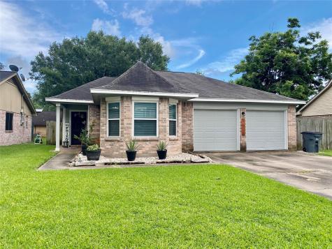 2728 La Mesa Street Bay City TX 77414