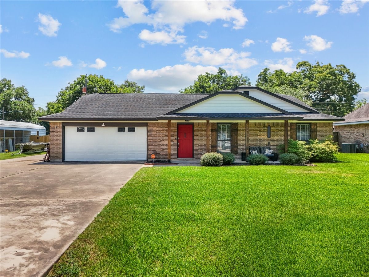 113 Red Oak Street Brazoria TX 77422