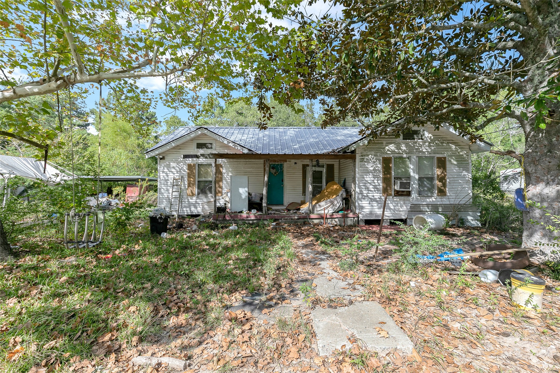 1049 County Road 318 Cleveland TX 77327