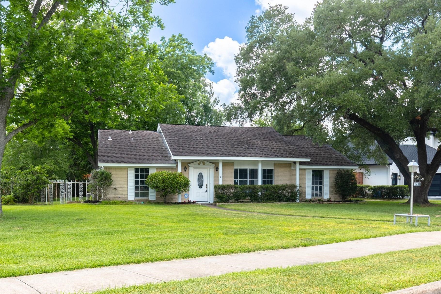 1401 Bracher Street Houston TX 77055