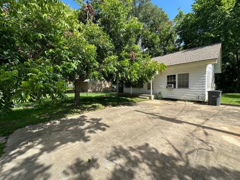 2509 1st Street Bay City TX 77414