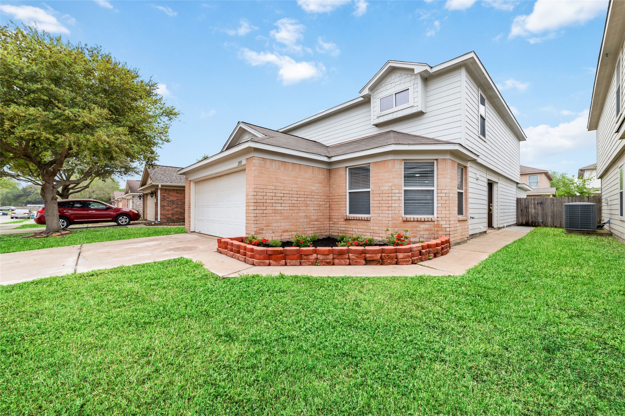 2810 Packard Elm Street Houston TX 77038