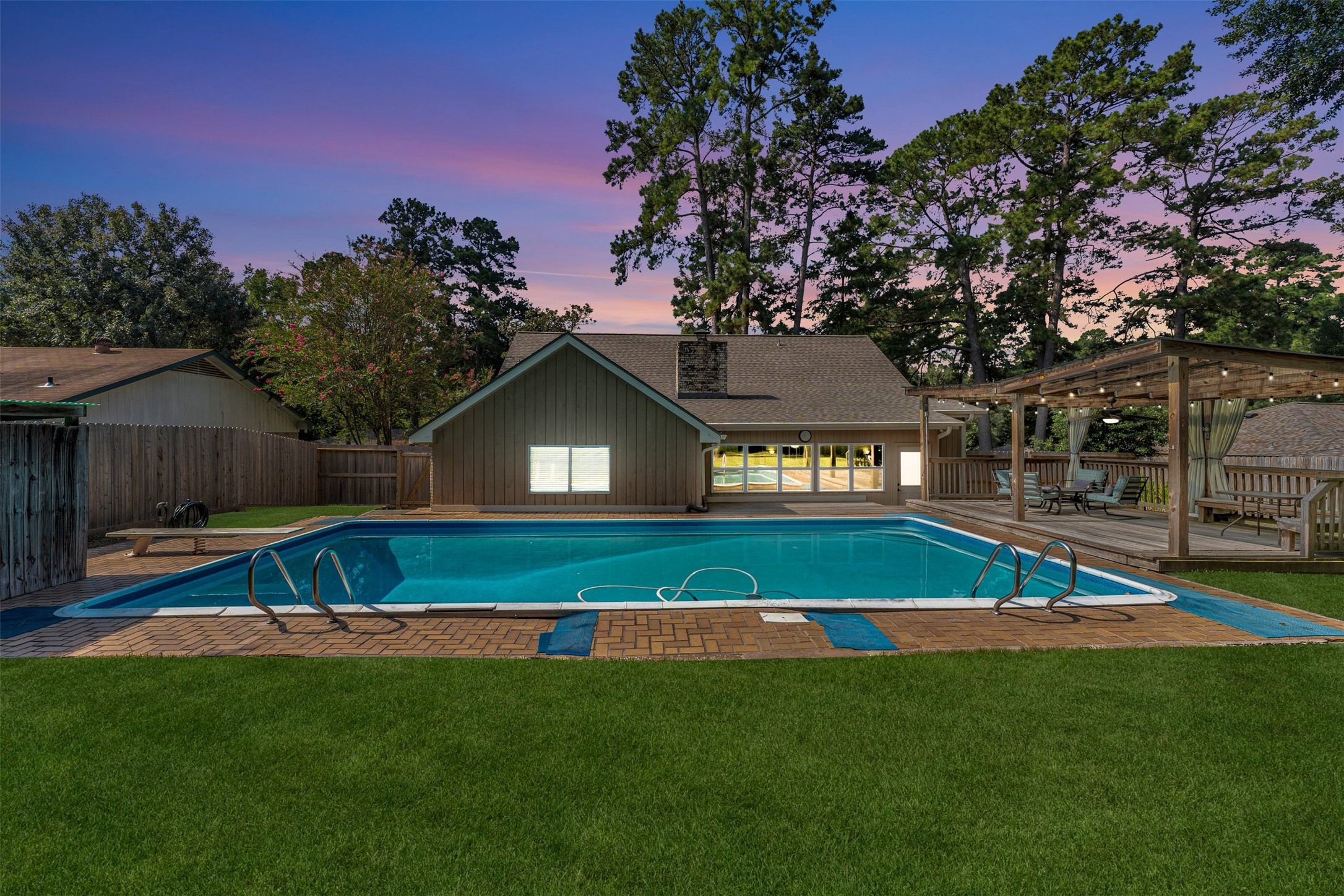3329 Bent Bough Park Huntsville TX 77340