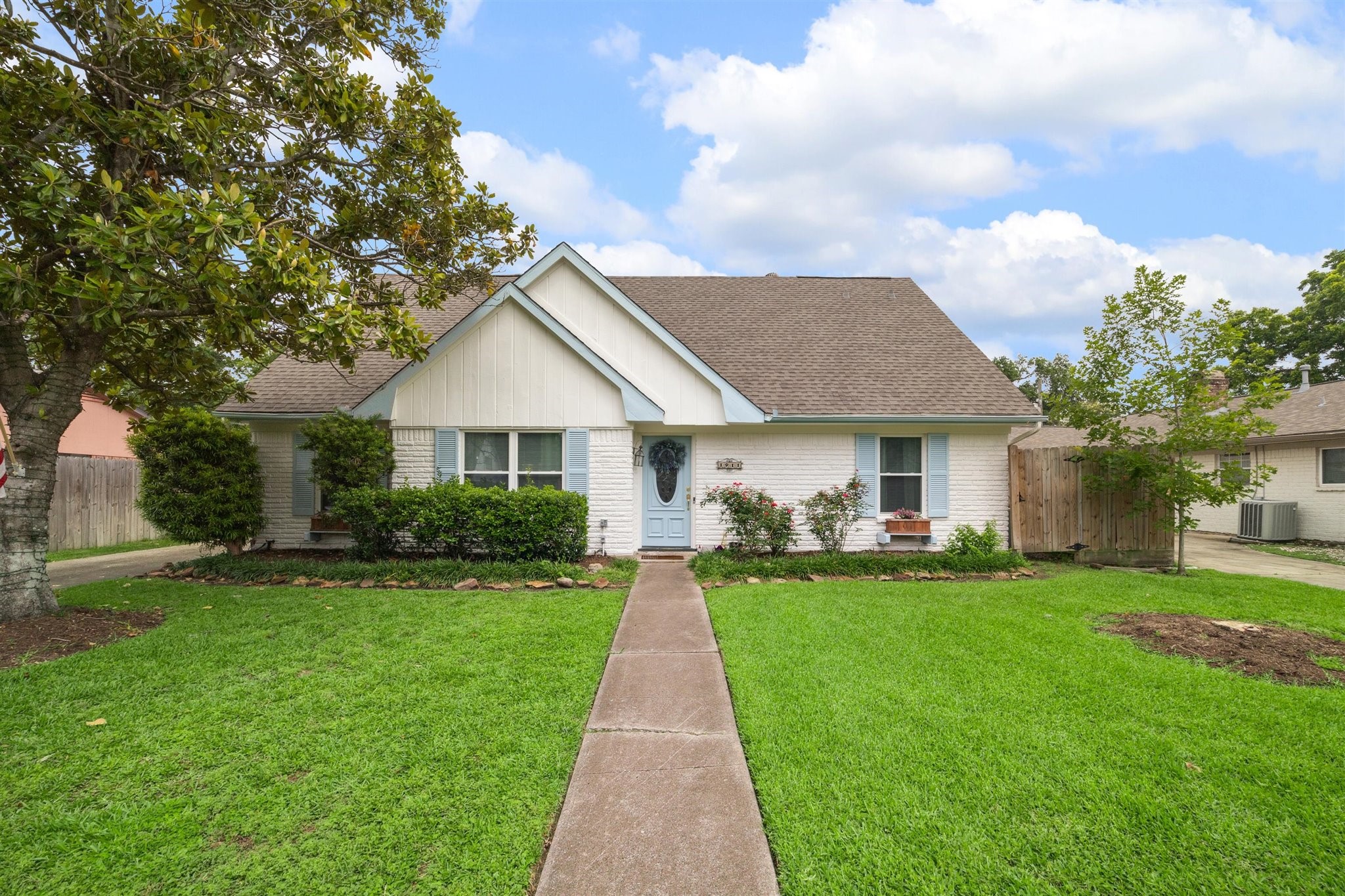 1911 Tallulah Lane Houston TX 77077