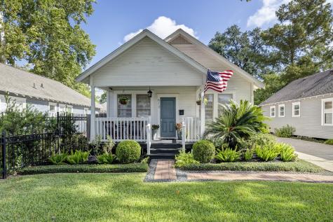 613 Aurora Street Houston TX 77008