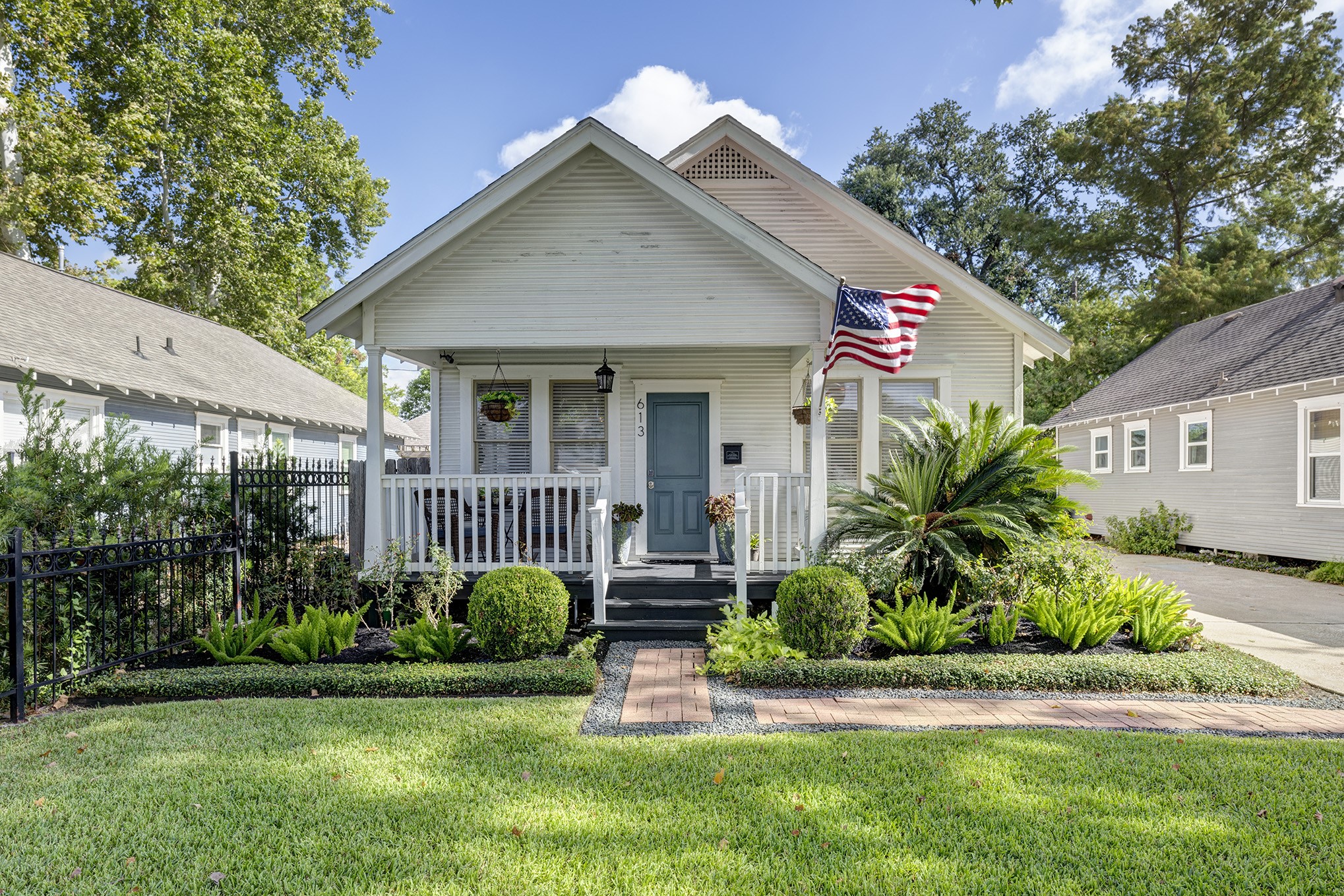 613 Aurora Street Houston TX 77008