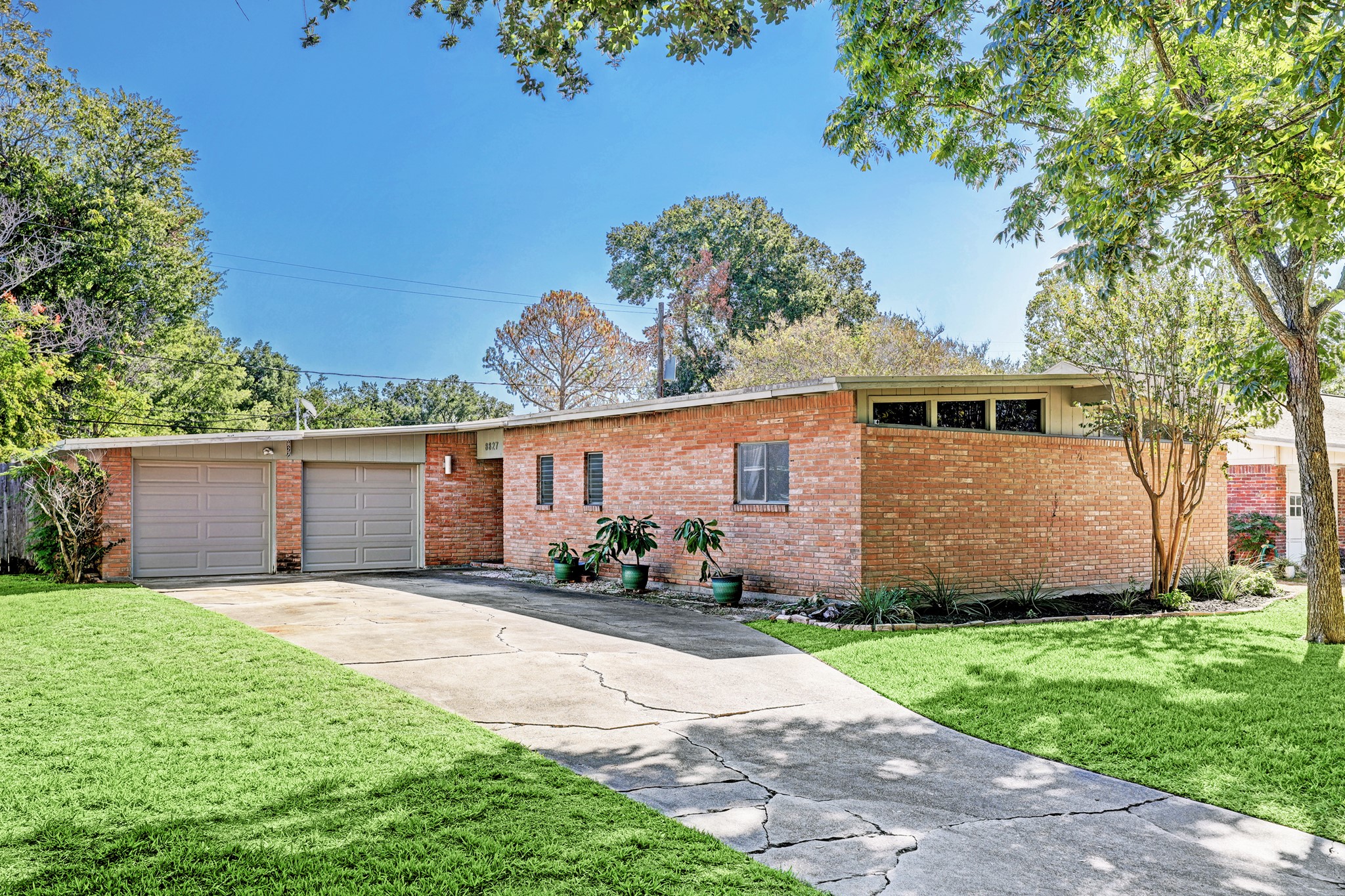 8827 Bintliff Drive Houston TX 77074
