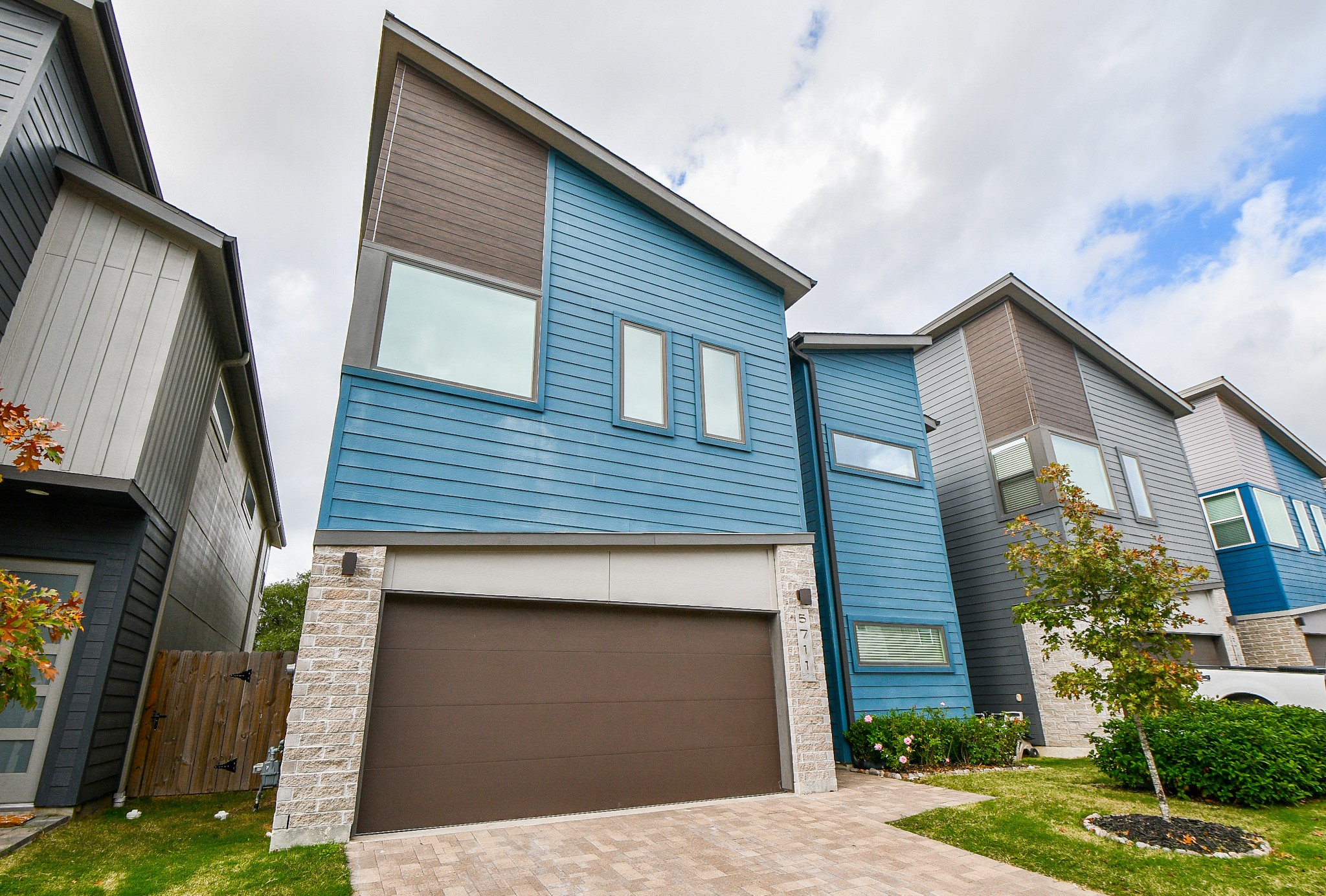 5711 Pampero Lane Houston TX 77092