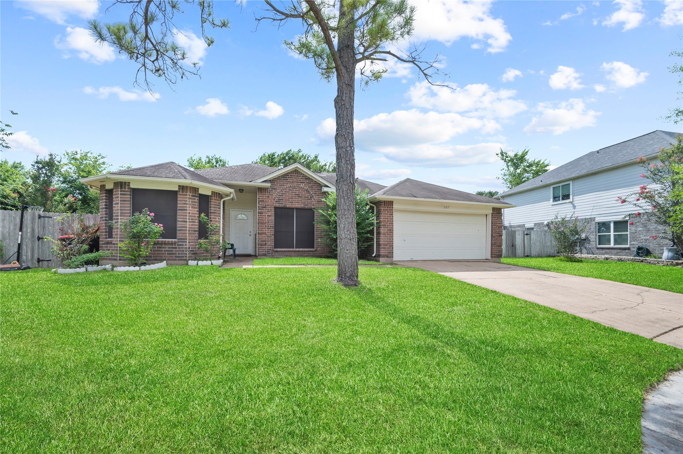 207 Smokey Hill Court Richmond TX 77469