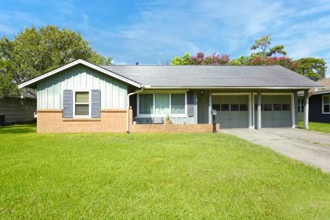 210 Chestnut Street Lake Jackson TX 77566