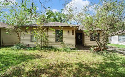 1305 Zuber Drive Galena Park TX 77547