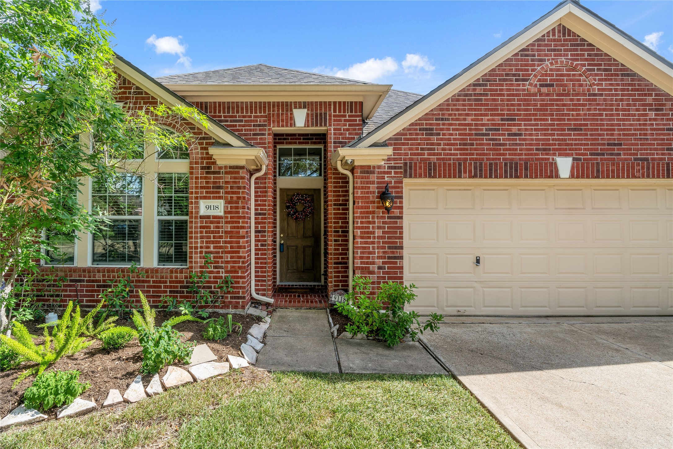 9118 Morningstar Drive Sugar Land TX 77479