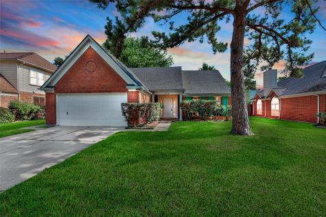 1710 Plumwood Drive Houston TX 77014