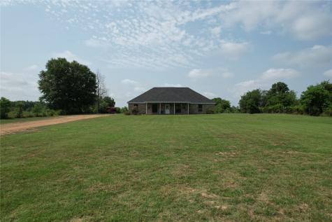 862 County Road 4570 Kennard TX 75847
