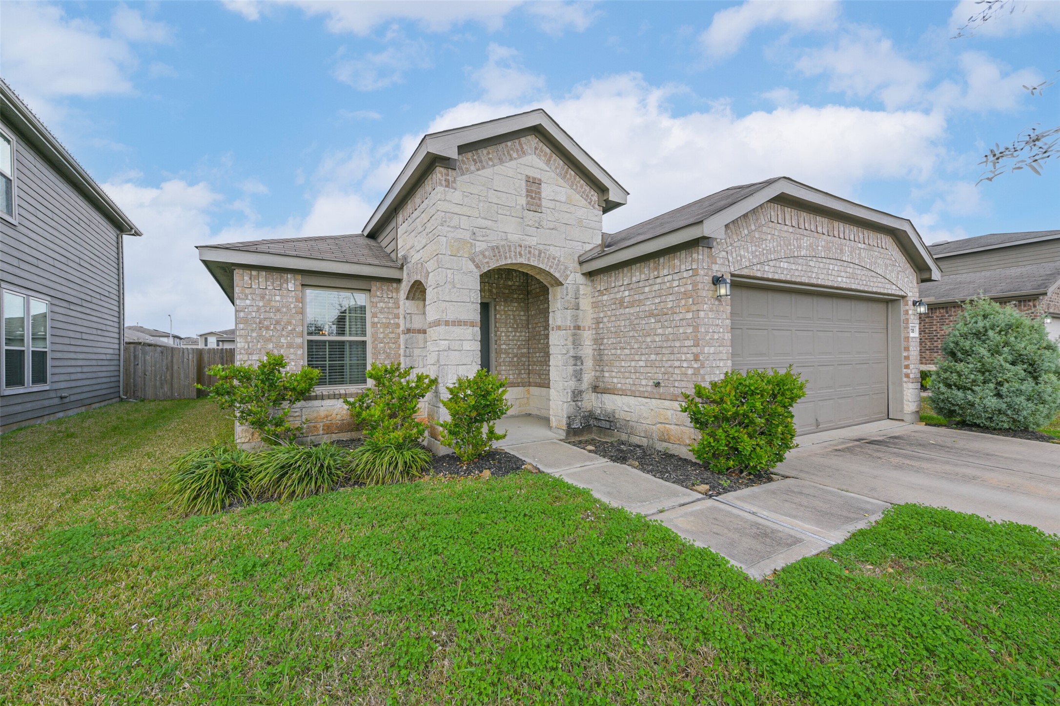 6735 Cortenridge Lane Houston TX 77048