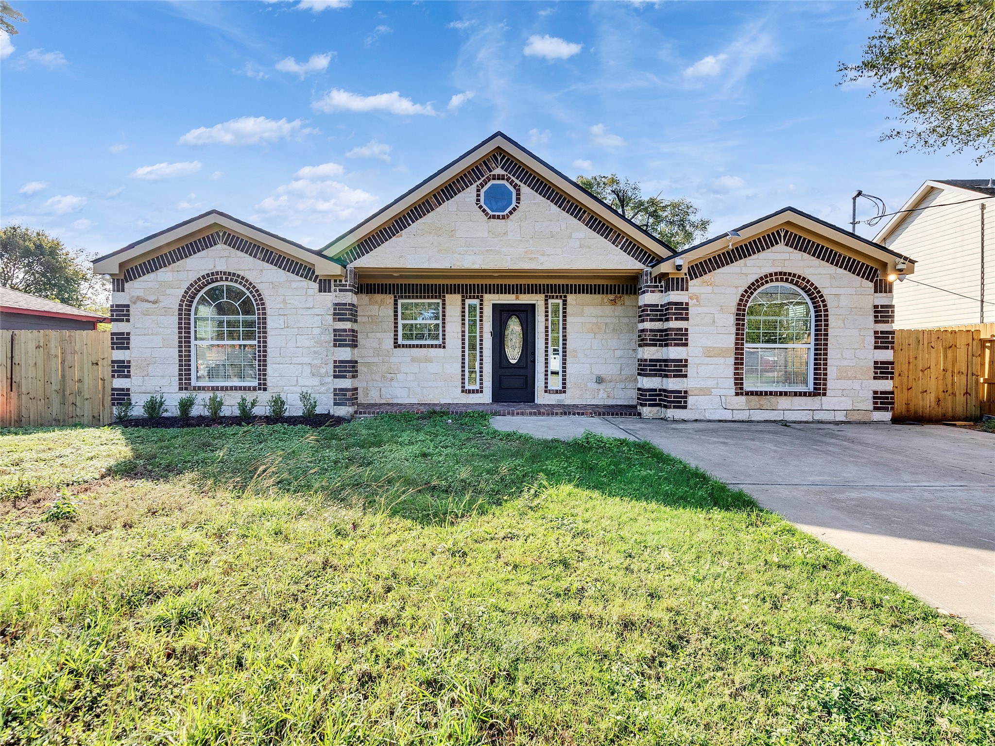 8214 Woodlyn Road Houston TX 77028