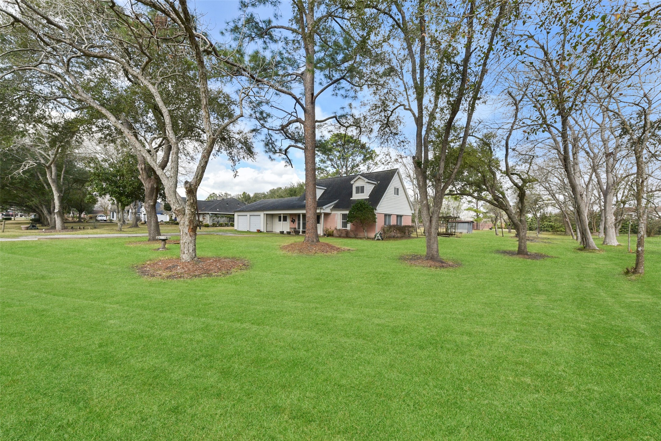 201 Garden Drive Friendswood TX 77546
