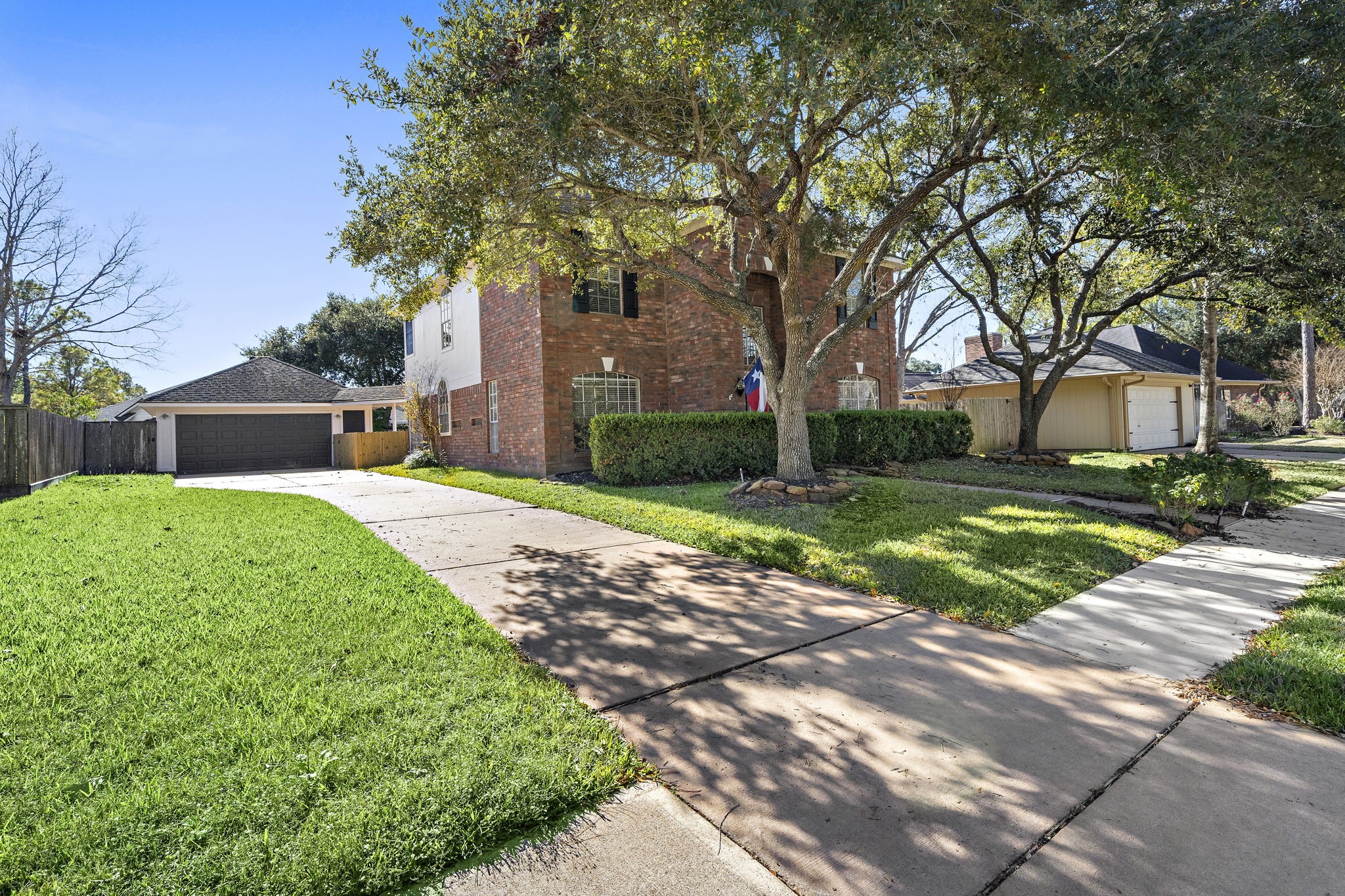 6934 Woodside Drive Sugar Land TX 77479