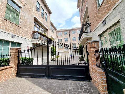3928 W Main Street Houston TX 77027