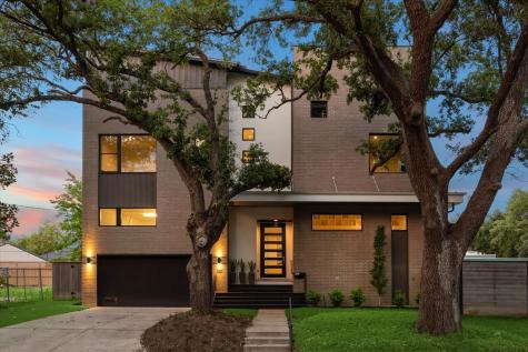 2026 Macarthur Street Houston TX 77030