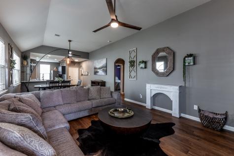 10880 S Lake Mist Ln, Willis TX 77318