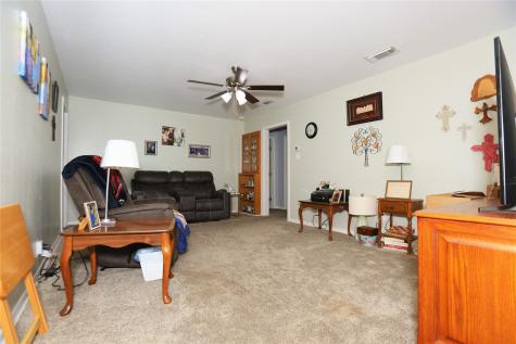 726 W 8th Street Freeport TX 77541