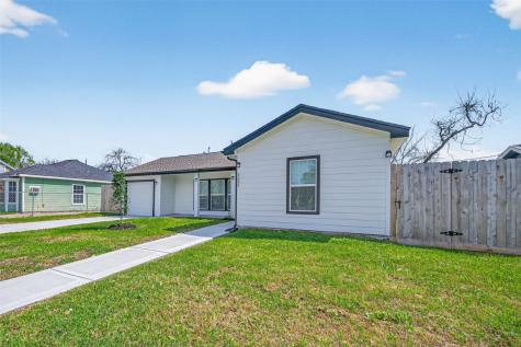 2202 Alabama Street Baytown TX 77520
