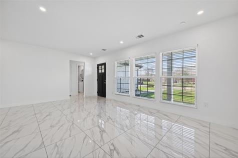 2202 Alabama Street Baytown TX 77520