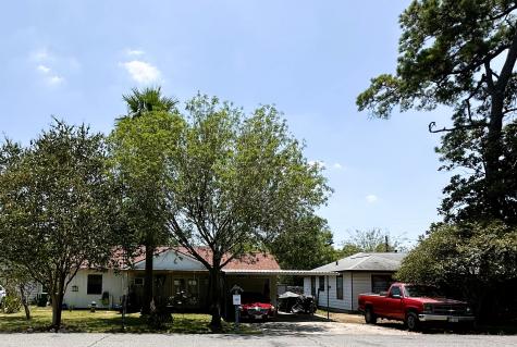 13334 Emporia Street Houston TX 77015