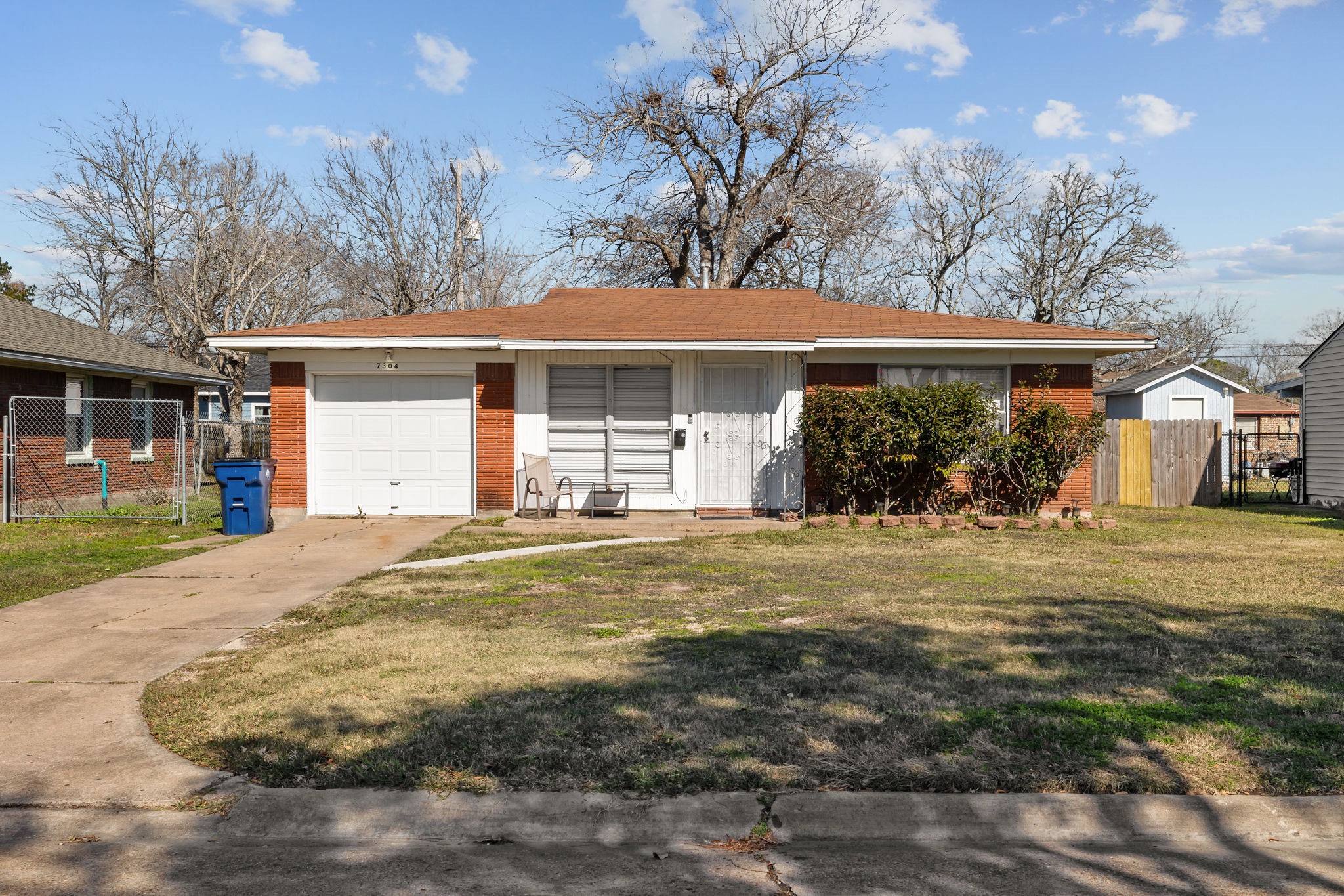 7304 Bluejay Drive Texas City TX 77591
