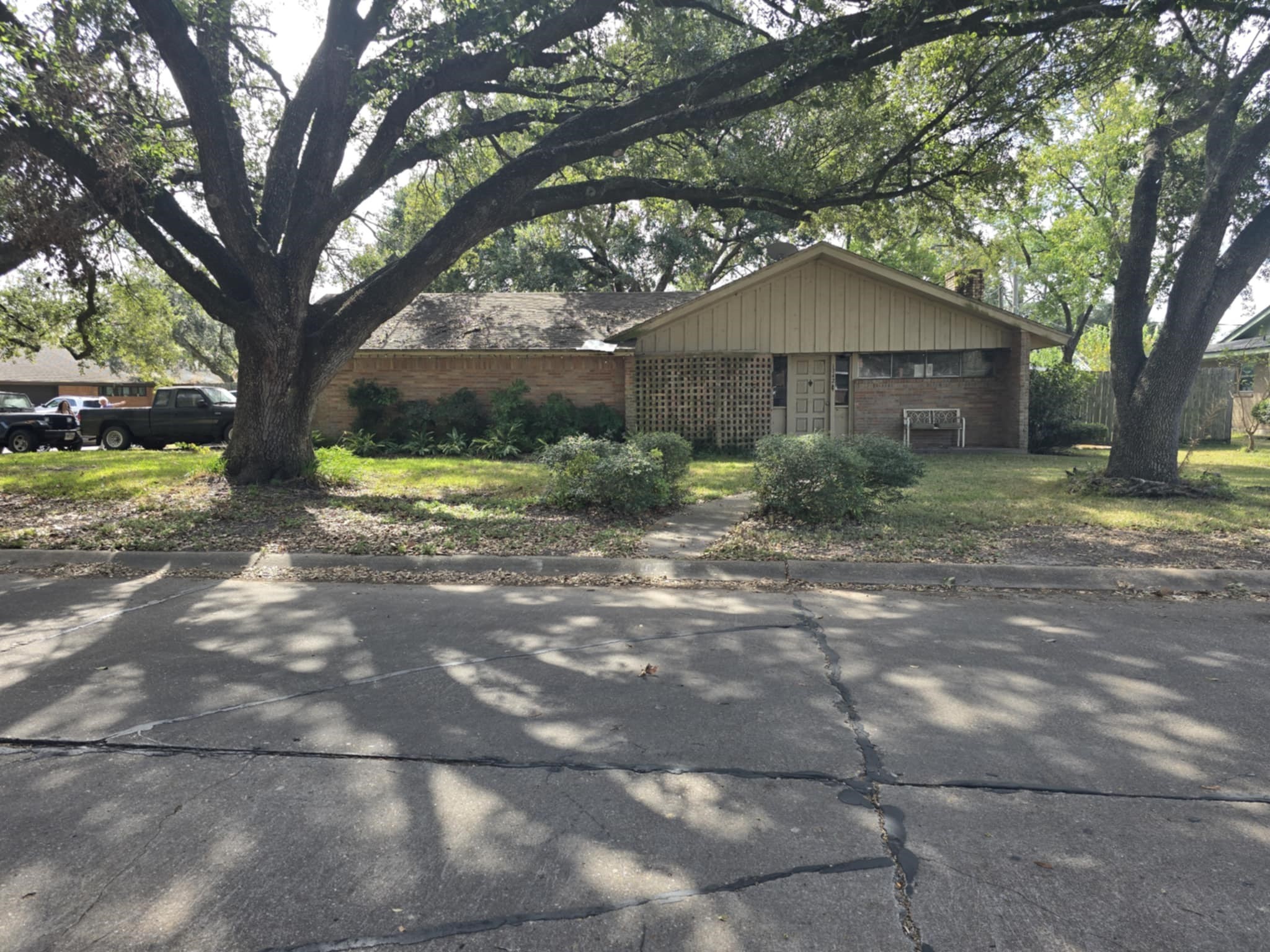 1742 Glenview Drive Alvin TX 77511