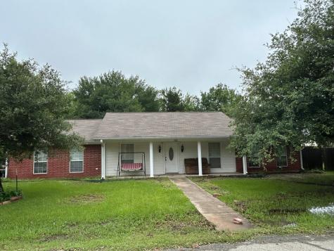 502 Allison Avenue Groesbeck TX 76642