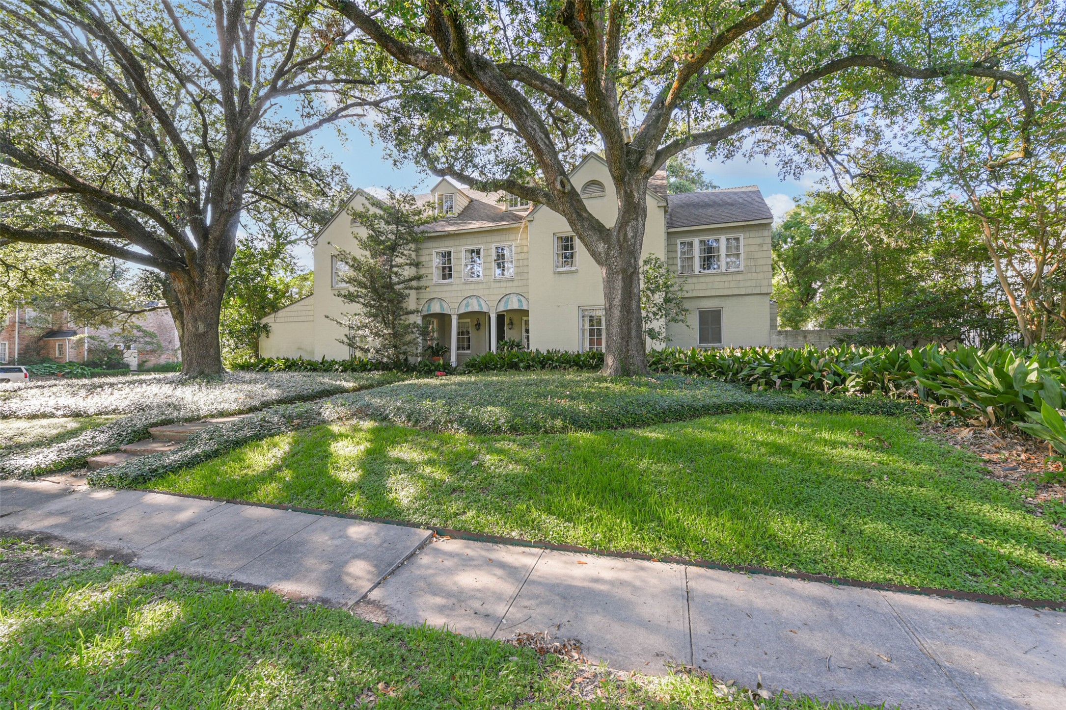 2358 Blue Bonnet Boulevard Houston TX 77030