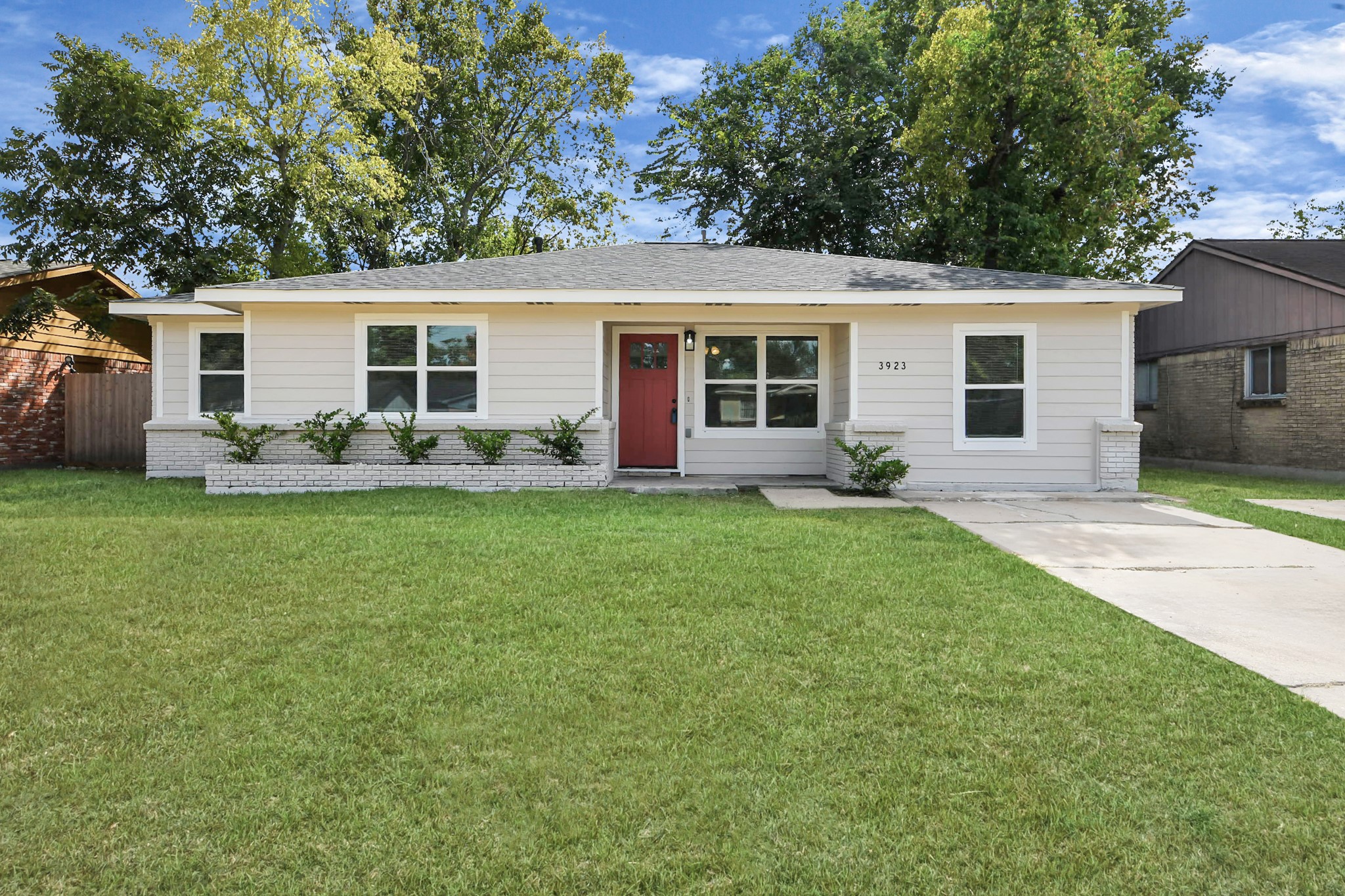 3923 Darlinghurst Drive Houston TX 77045