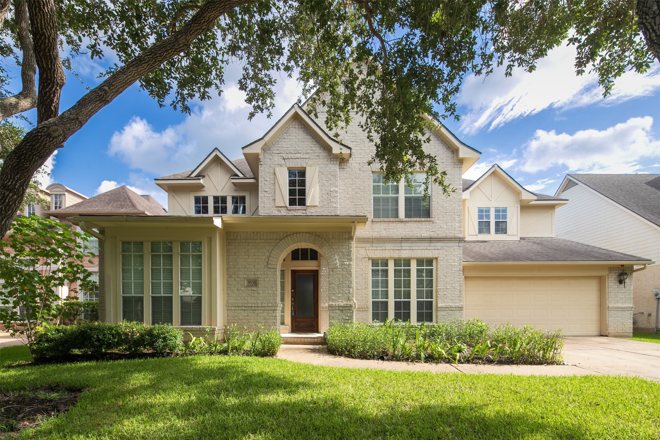 5535 Dawnington Place Sugar Land TX 77479