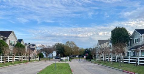 15902 S Alley Court Houston TX 77082